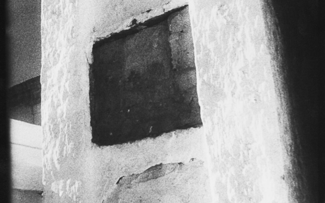 Tall Tomb
